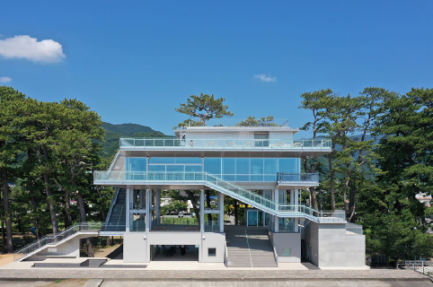 伊豆市津波避難複合施設 テラッセ オレンジ トイ